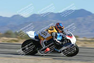 media/Nov-16-2025-Race Pace (Sun) [[8c5fa54630]]/Non Verified Riders (1st 20 Minutes)/3-Turn 3 Inside (11am)/